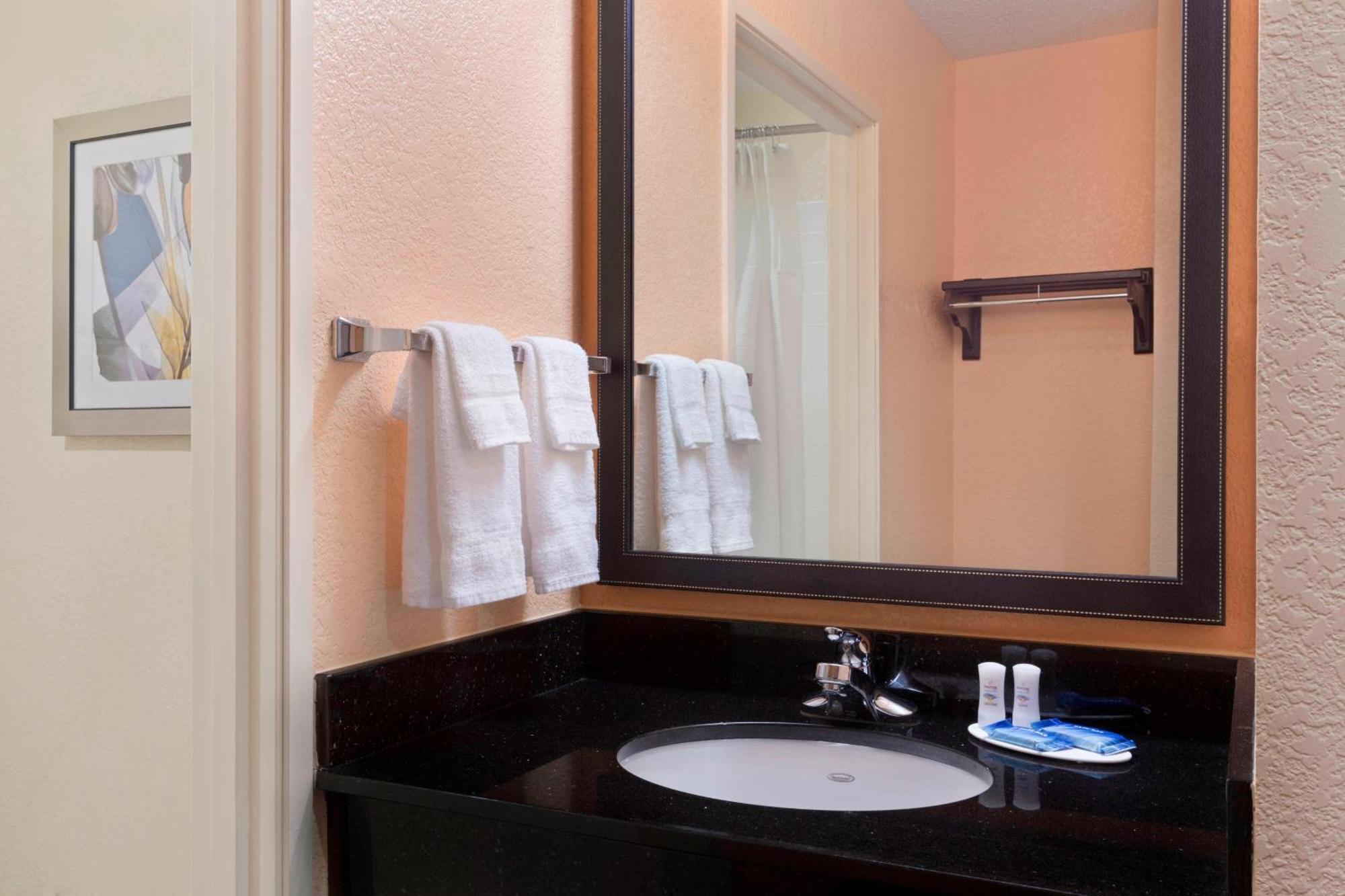 Fairfield Inn And Suites By Marriott Tampa Brandon Eksteriør billede